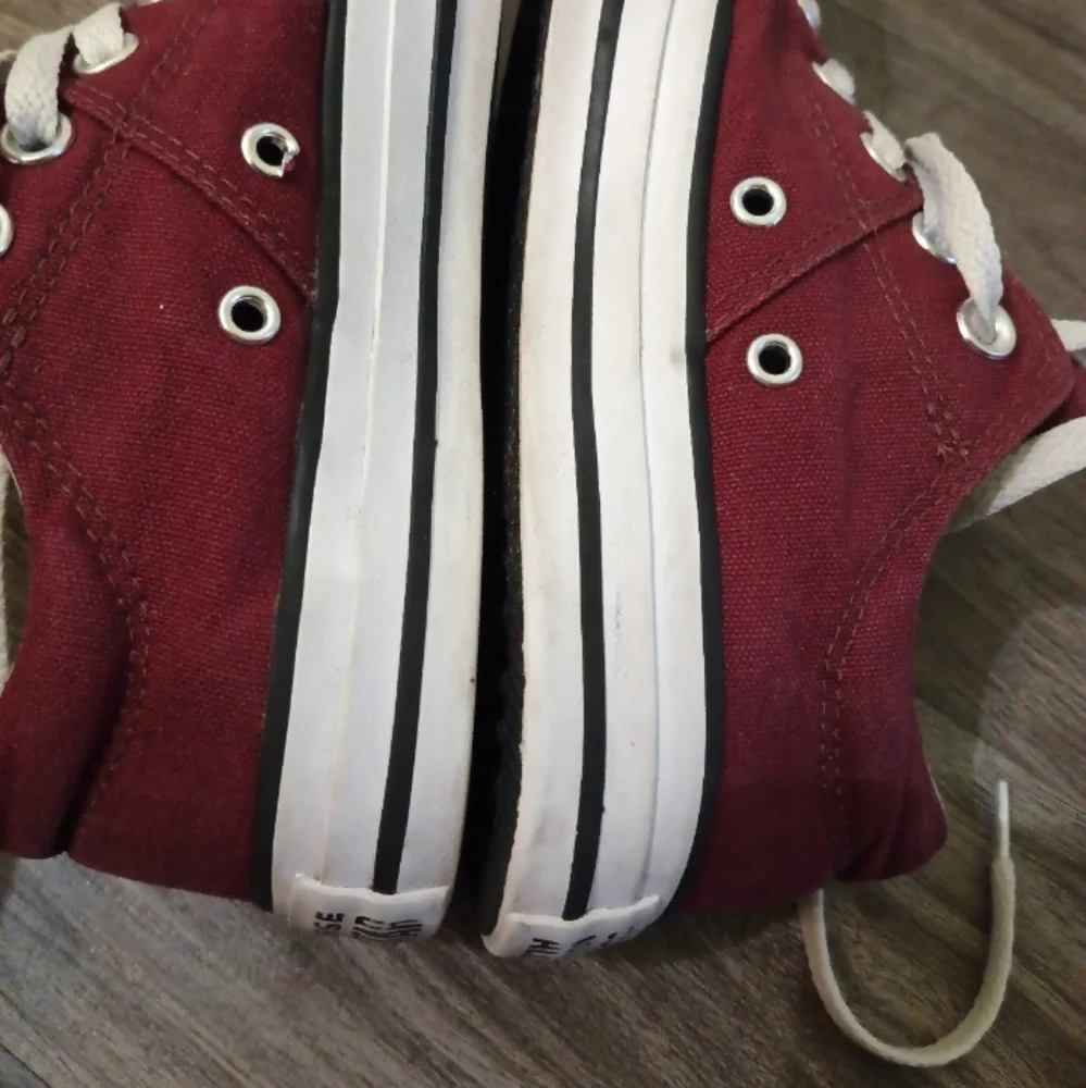 converse - Picture 3 of 6